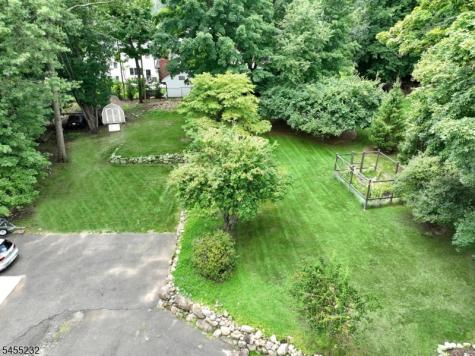 142 Wyckoff Waldwick NJ 07463