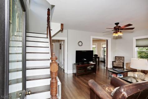 142 Wyckoff Waldwick NJ 07463