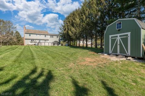 8 East Gate Drive Vernon NJ 07418