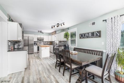 8 East Gate Drive Vernon NJ 07418