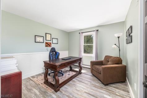 8 East Gate Drive Vernon NJ 07418