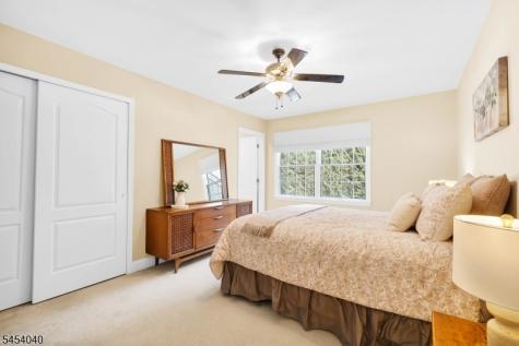 41 Wellington Drive Washington NJ 07853