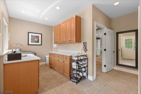 2 Scenic Hills Court Montgomery NJ 08502