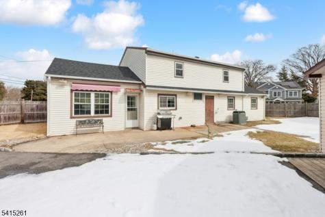 32 Glenville Road Edison NJ 08817