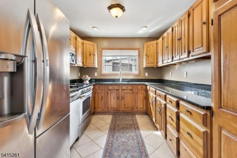 32 Glenville Road Edison NJ 08817
