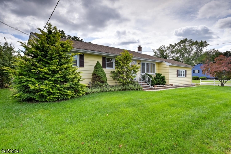129 Irvington Avenue Franklin NJ 08873