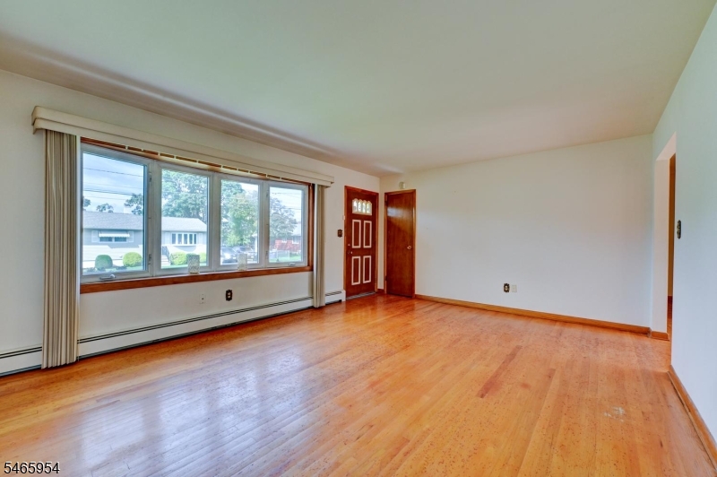 129 Irvington Avenue Franklin NJ 08873