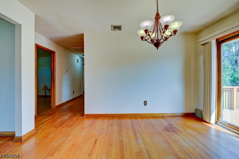 129 Irvington Avenue Franklin NJ 08873