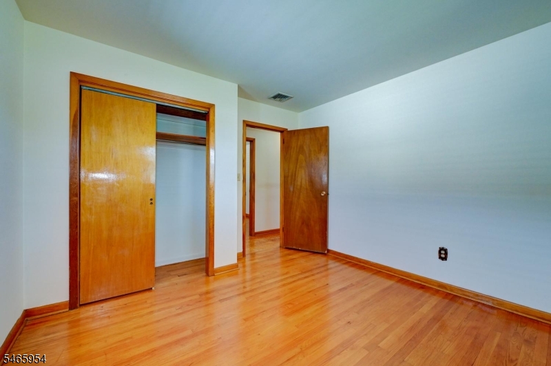 129 Irvington Avenue Franklin NJ 08873
