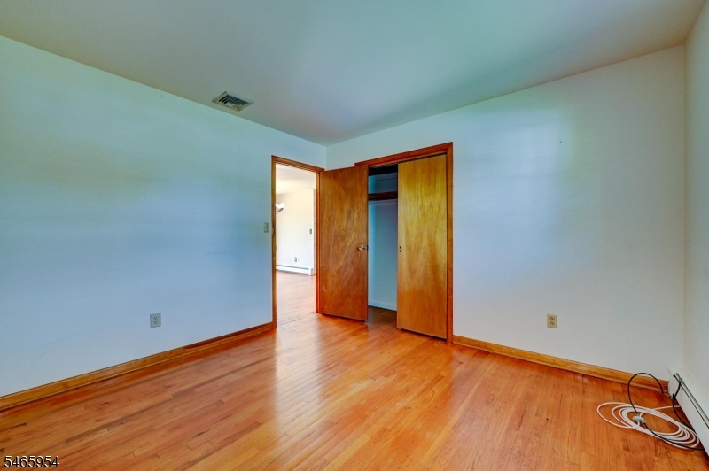 129 Irvington Avenue Franklin NJ 08873
