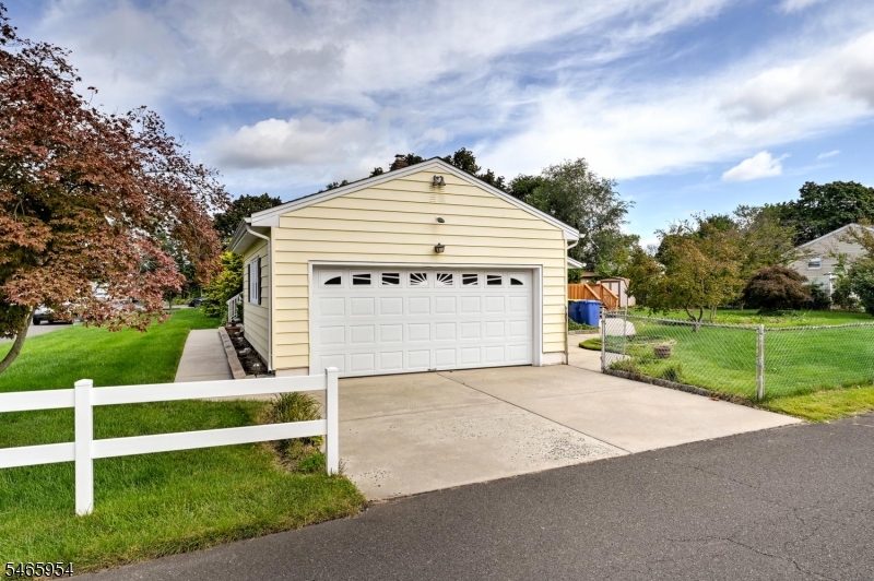 129 Irvington Avenue Franklin NJ 08873