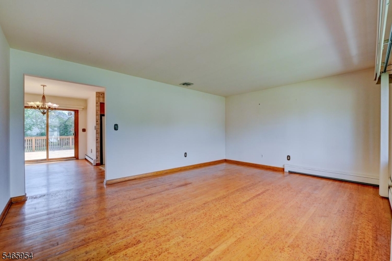 129 Irvington Avenue Franklin NJ 08873