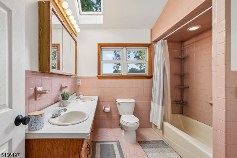 335 Coolidge Drive Kenilworth NJ 07033