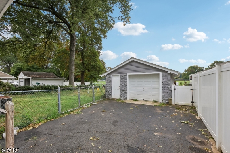 335 Coolidge Drive Kenilworth NJ 07033