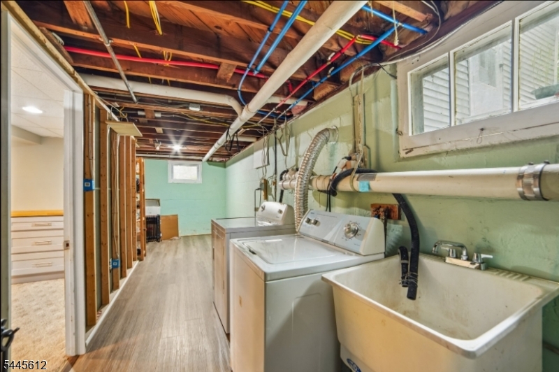 47 W Lawn Road Livingston NJ 07039