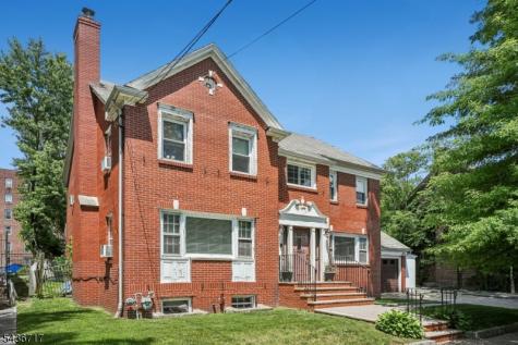 13 Van Velsor Place Newark NJ 07112