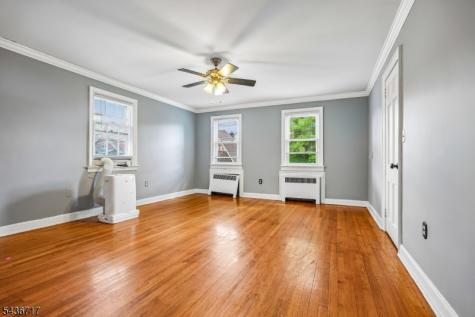 13 Van Velsor Place Newark NJ 07112