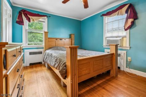 13 Van Velsor Place Newark NJ 07112