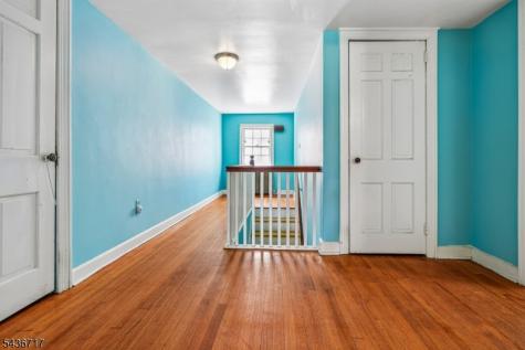 13 Van Velsor Place Newark NJ 07112