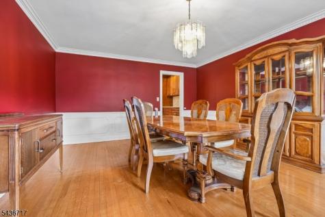 13 Van Velsor Place Newark NJ 07112