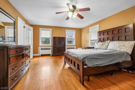 13 Van Velsor Place Newark NJ 07112
