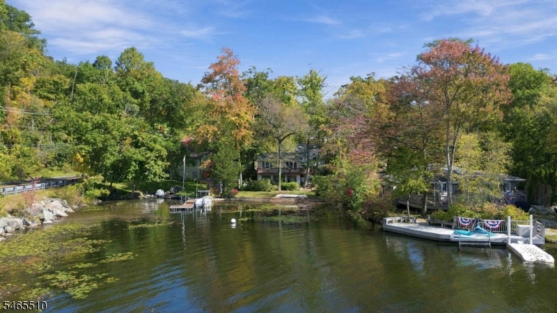 12 Knollwood Place Hopatcong NJ 07821