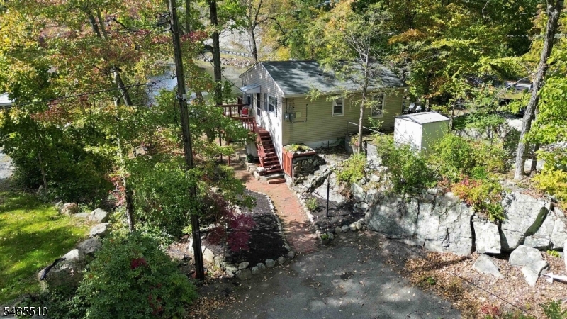 12 Knollwood Place Hopatcong NJ 07821