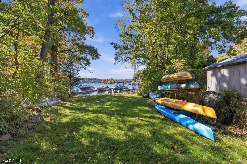 12 Knollwood Place Hopatcong NJ 07821