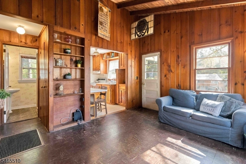 12 Knollwood Place Hopatcong NJ 07821