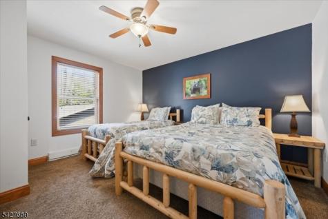 12 Lupine Pennsylvania NJ 18624