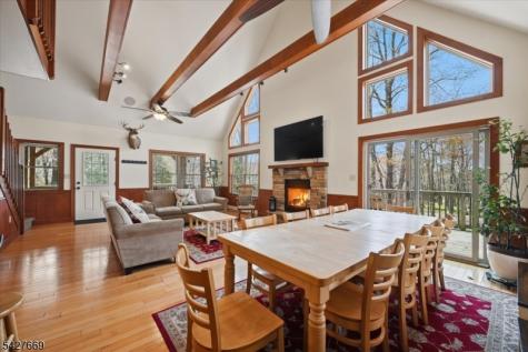 12 Lupine Pennsylvania NJ 18624