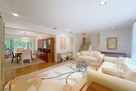 7 Southwood Drive Parsippany-troy Hills NJ 07950