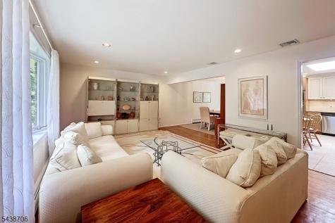 7 Southwood Drive Parsippany-troy Hills NJ 07950