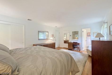 7 Southwood Drive Parsippany-troy Hills NJ 07950
