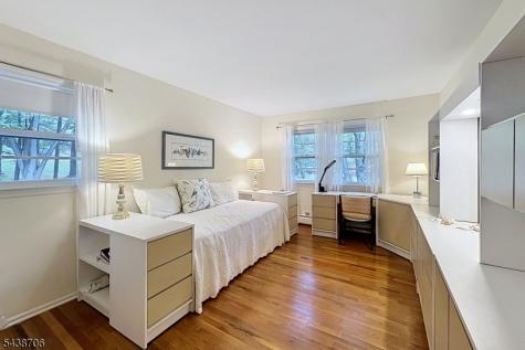 7 Southwood Drive Parsippany-troy Hills NJ 07950