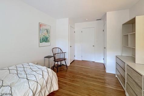 7 Southwood Drive Parsippany-troy Hills NJ 07950