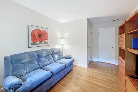 7 Southwood Drive Parsippany-troy Hills NJ 07950