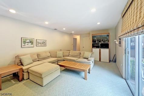 7 Southwood Drive Parsippany-troy Hills NJ 07950