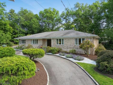 107 Arverne Road West Orange NJ 07052