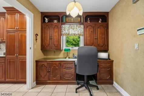 107 Arverne Road West Orange NJ 07052