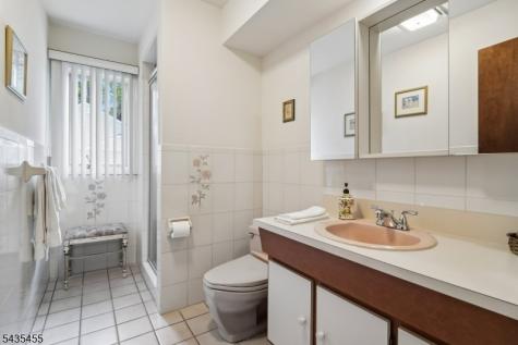 107 Arverne Road West Orange NJ 07052