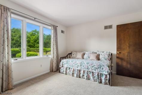 107 Arverne Road West Orange NJ 07052