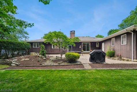 107 Arverne Road West Orange NJ 07052