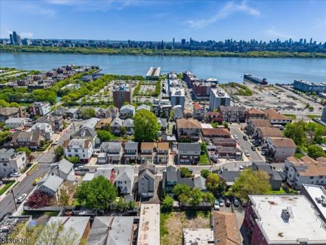 136 Cedar Street Cliffside Park NJ 07010