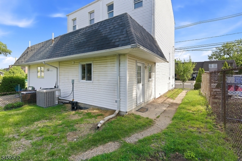 26 W 2nd Street Florence NJ 08518