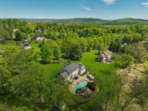 31 Copper Penny Road Raritan NJ 08822