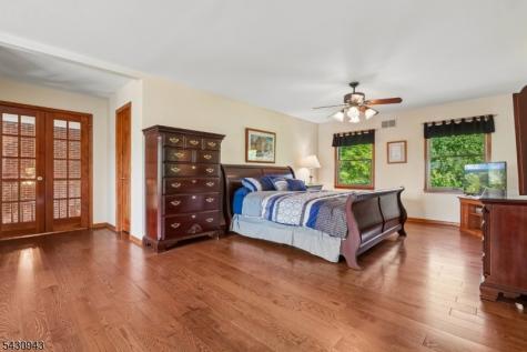 31 Copper Penny Road Raritan NJ 08822
