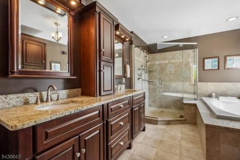 31 Copper Penny Road Raritan NJ 08822