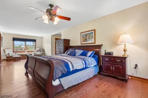 31 Copper Penny Road Raritan NJ 08822