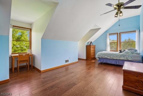31 Copper Penny Road Raritan NJ 08822